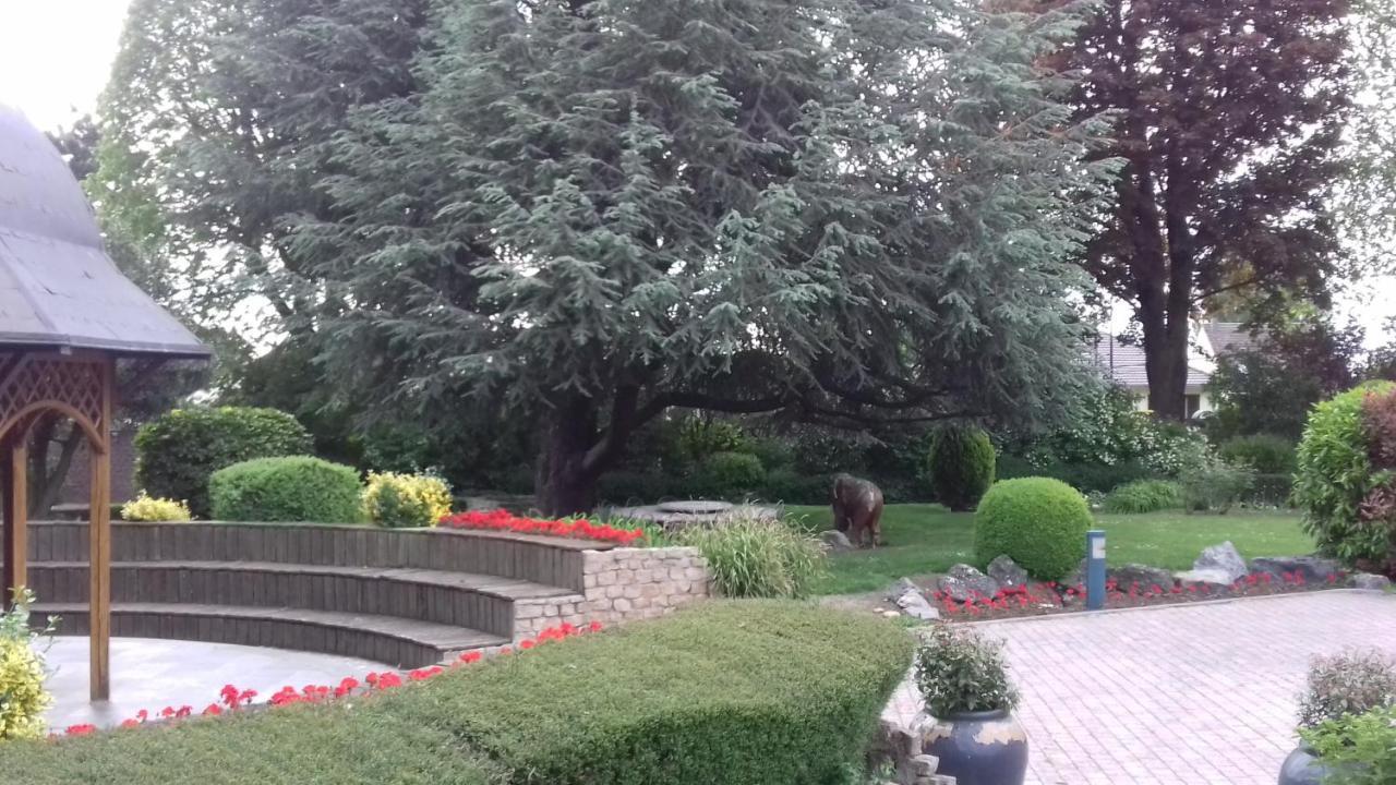Le Manoir De La Mantille Caudry Dış mekan fotoğraf